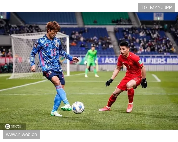 控球接近却被全面压制中国0-4日本射门射正对比刺眼数据差距明显